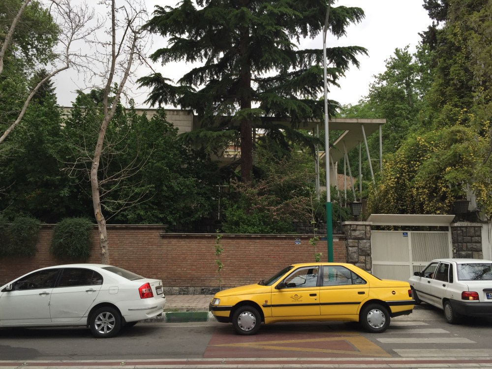 Yellow taxis are nicer and slightly more expensive